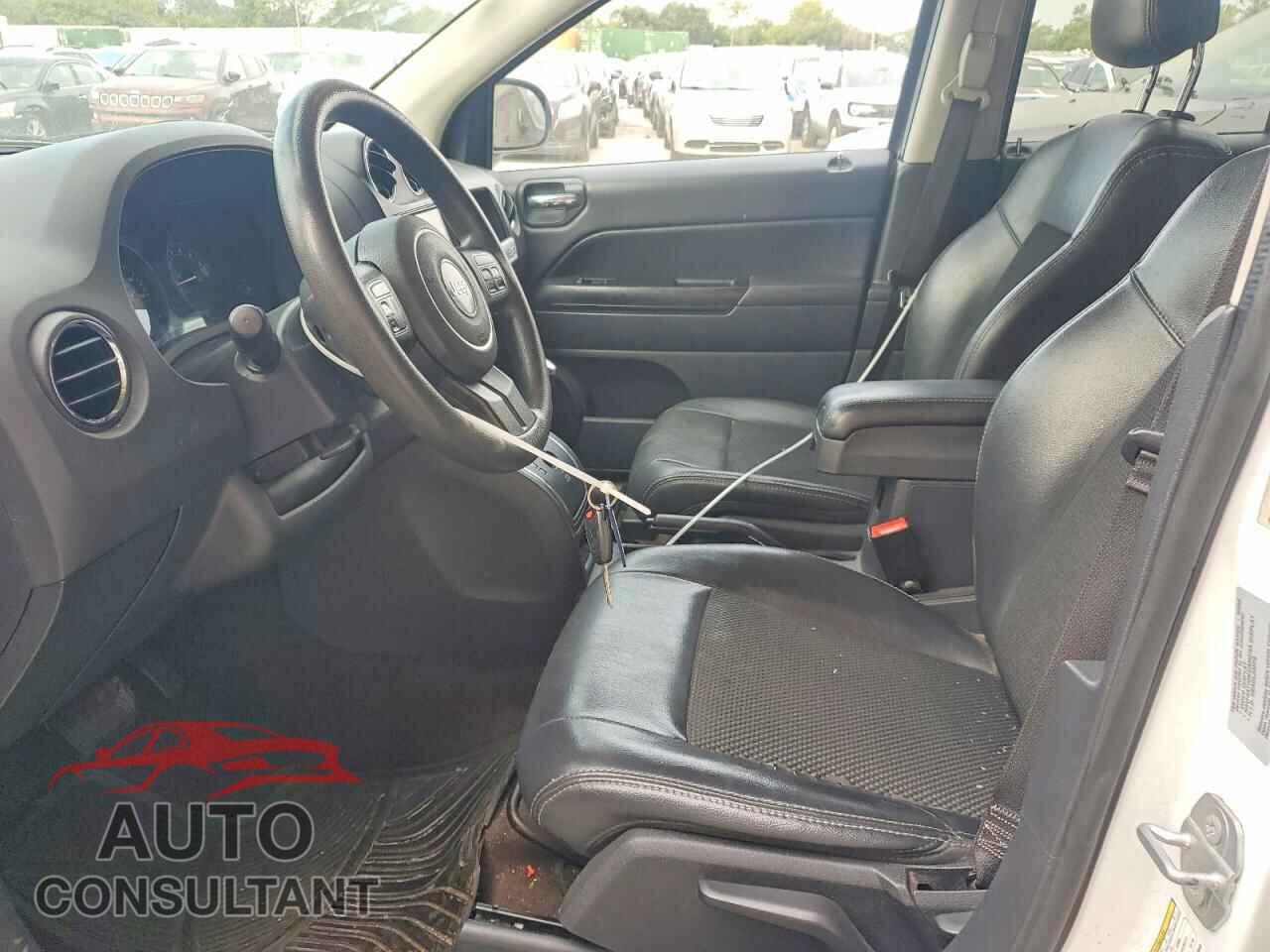 JEEP COMPASS 2015 - 1C4NJCBAXFD367645