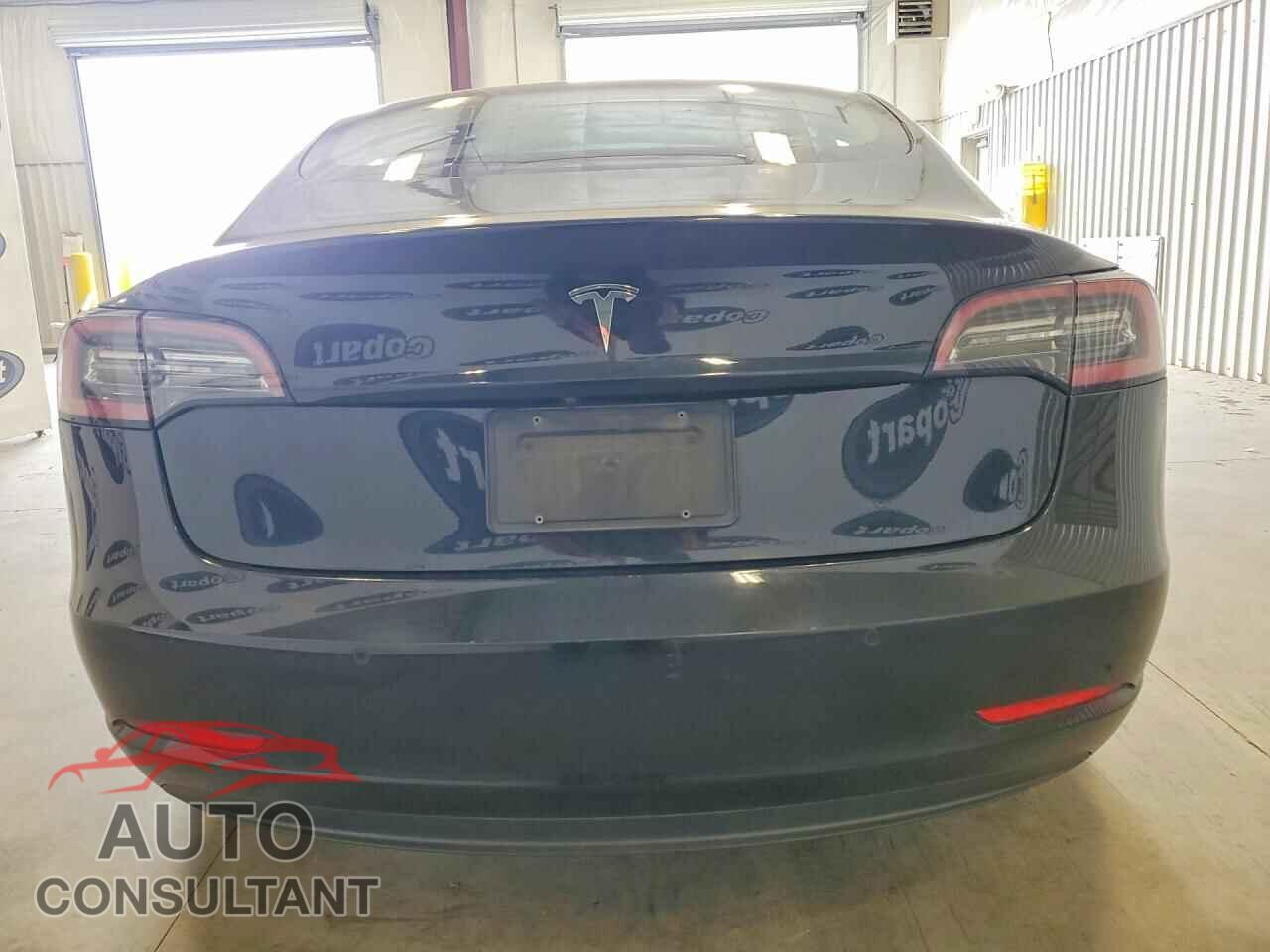 TESLA MODEL 3 2022 - 5YJ3E1EA2NF285654