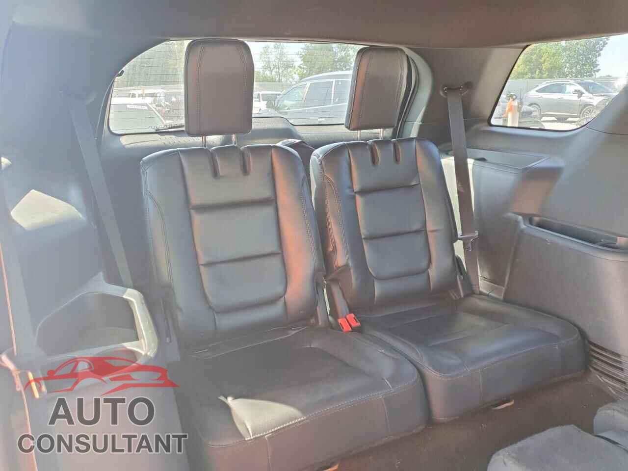 FORD EXPLORER 2018 - 1FM5K8D82JGB44751