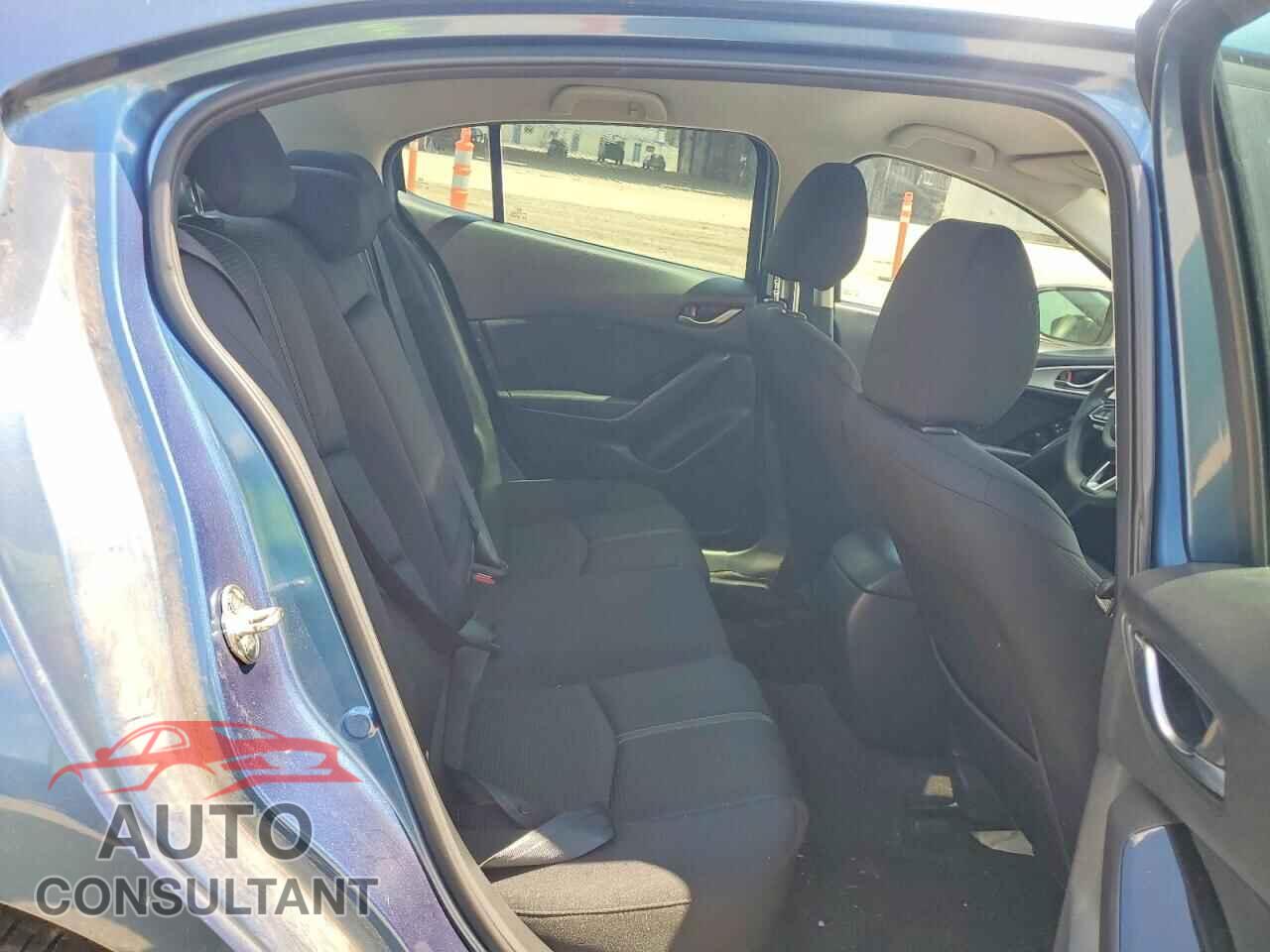 MAZDA 3 2017 - 3MZBN1U77HM144433
