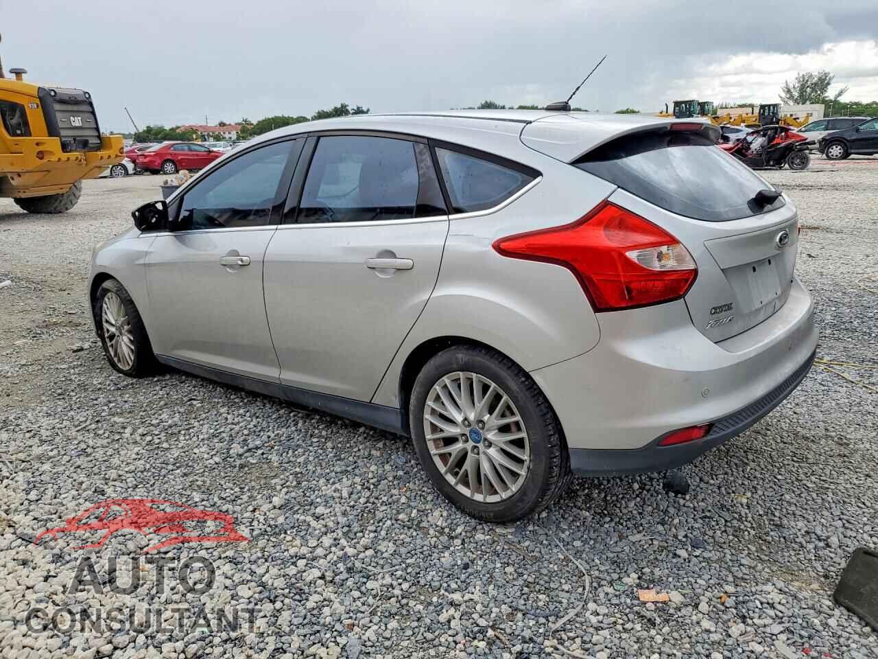 FORD FOCUS 2012 - 1FAHP3M22CL160563