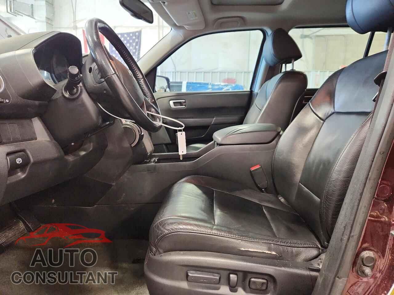 HONDA PILOT 2015 - 5FNYF3H59FB001712