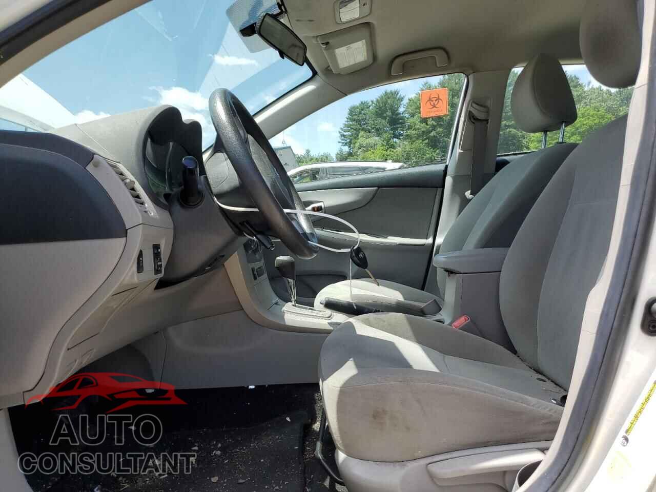 TOYOTA COROLLA 2011 - 2T1BU4EE2BC677763