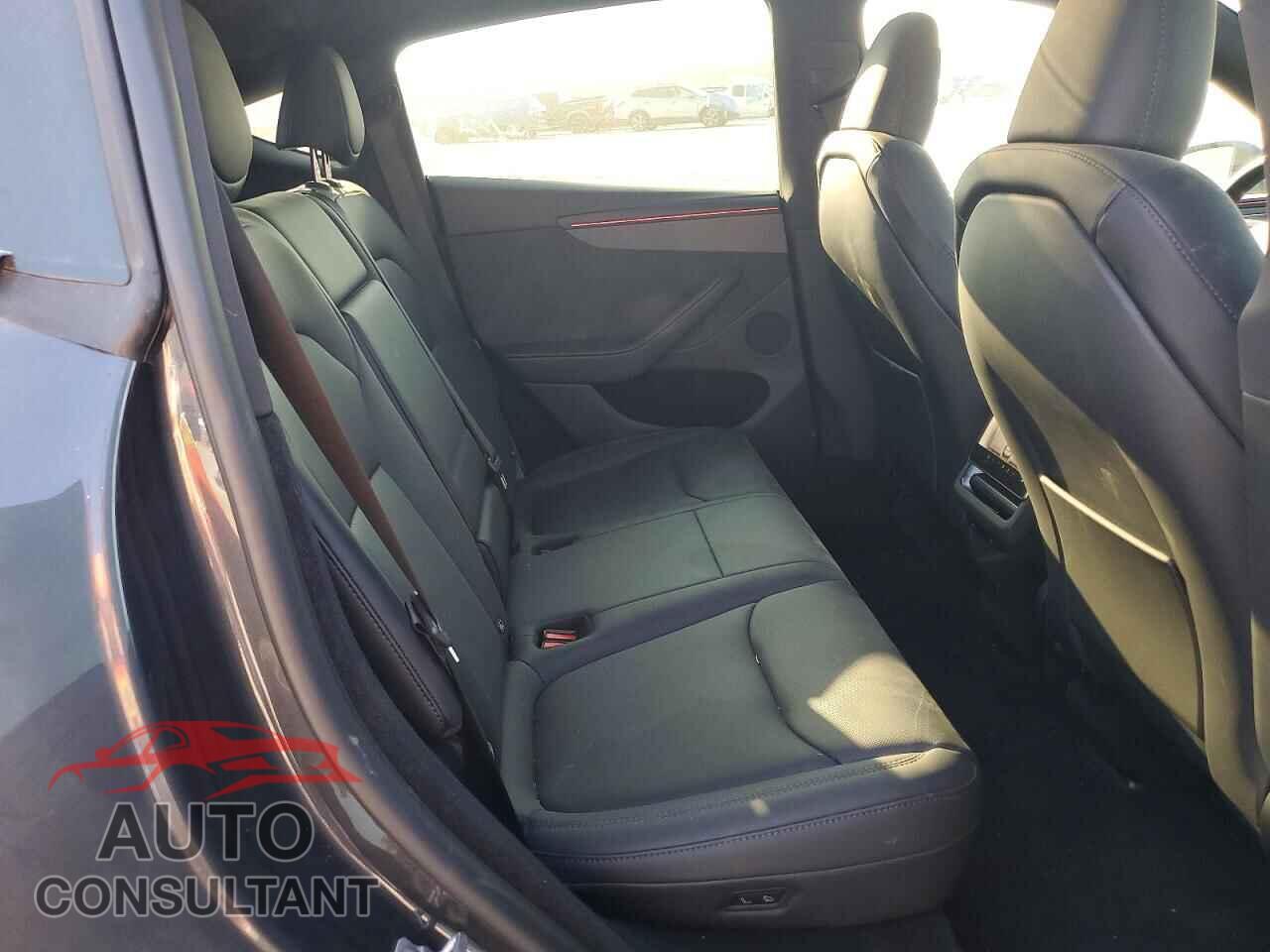 TESLA MODEL Y 2026 - 7SAYGDED6TA652256