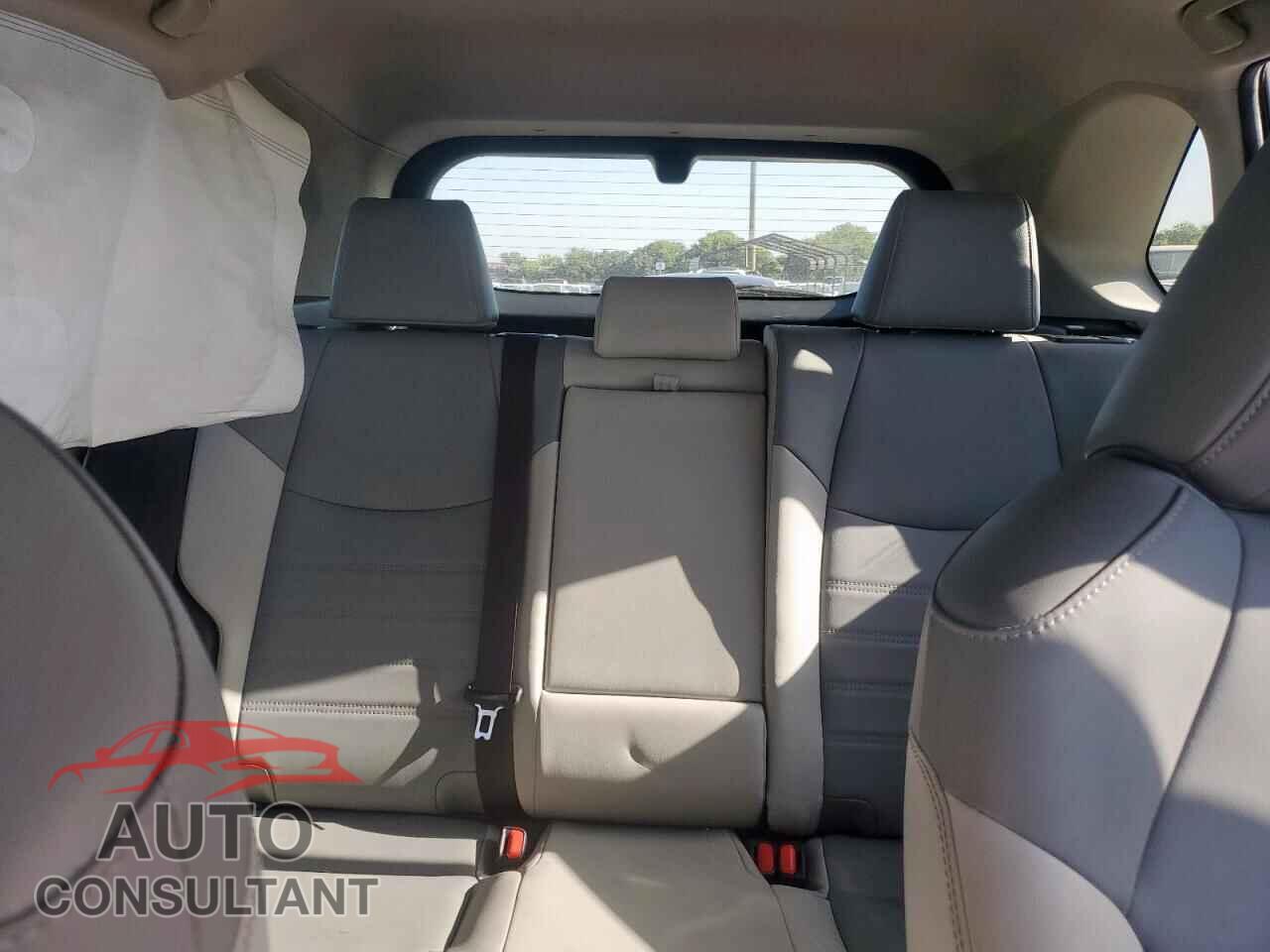 TOYOTA RAV4 2019 - JTMC1RFVXKD005302