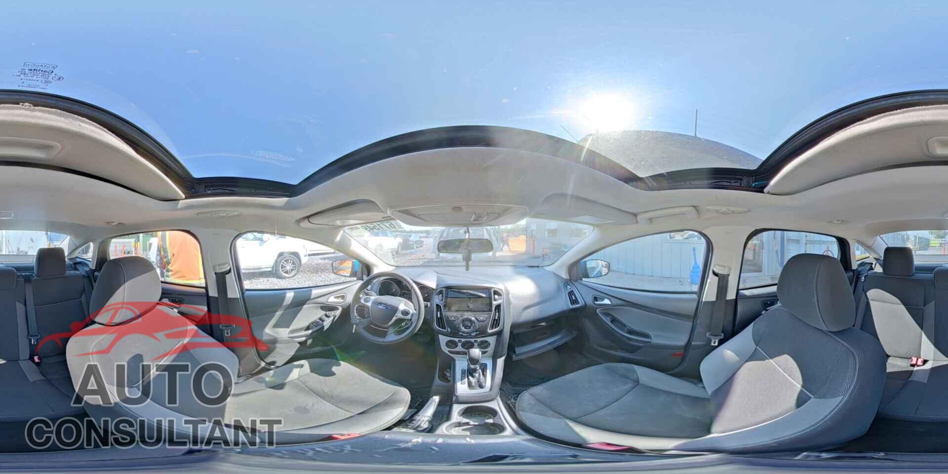 FORD FOCUS 2014 - 1FADP3F25EL105247