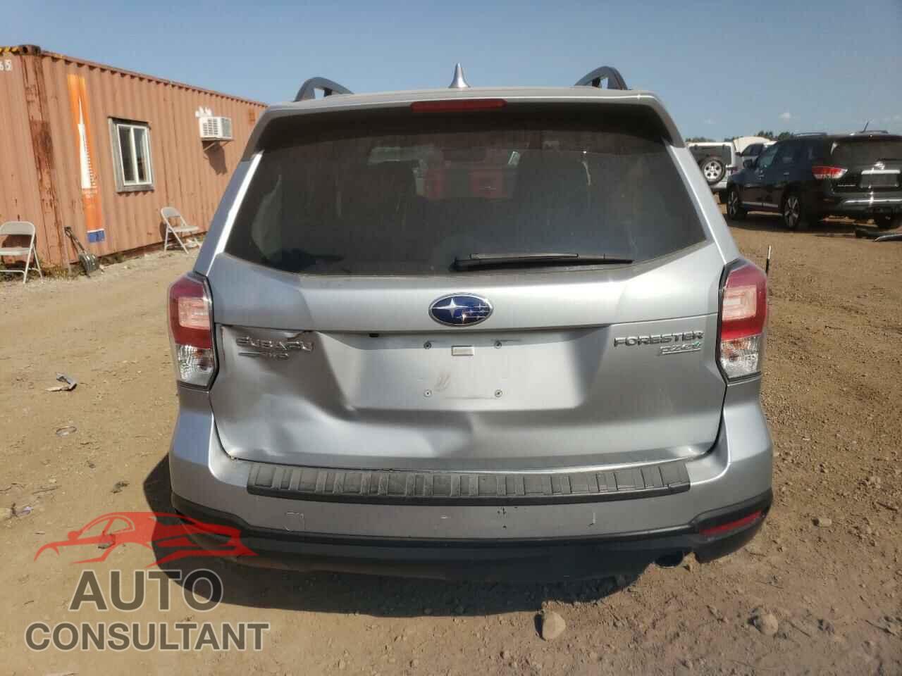 SUBARU FORESTER 2017 - JF2SJAJC9HH406572