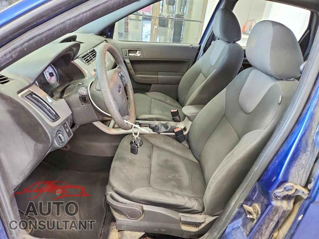 FORD FOCUS 2009 - 1FAHP36N99W117420