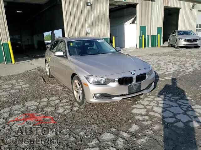 BMW 3 SERIES 2013 - WBA3C3C59DF982981