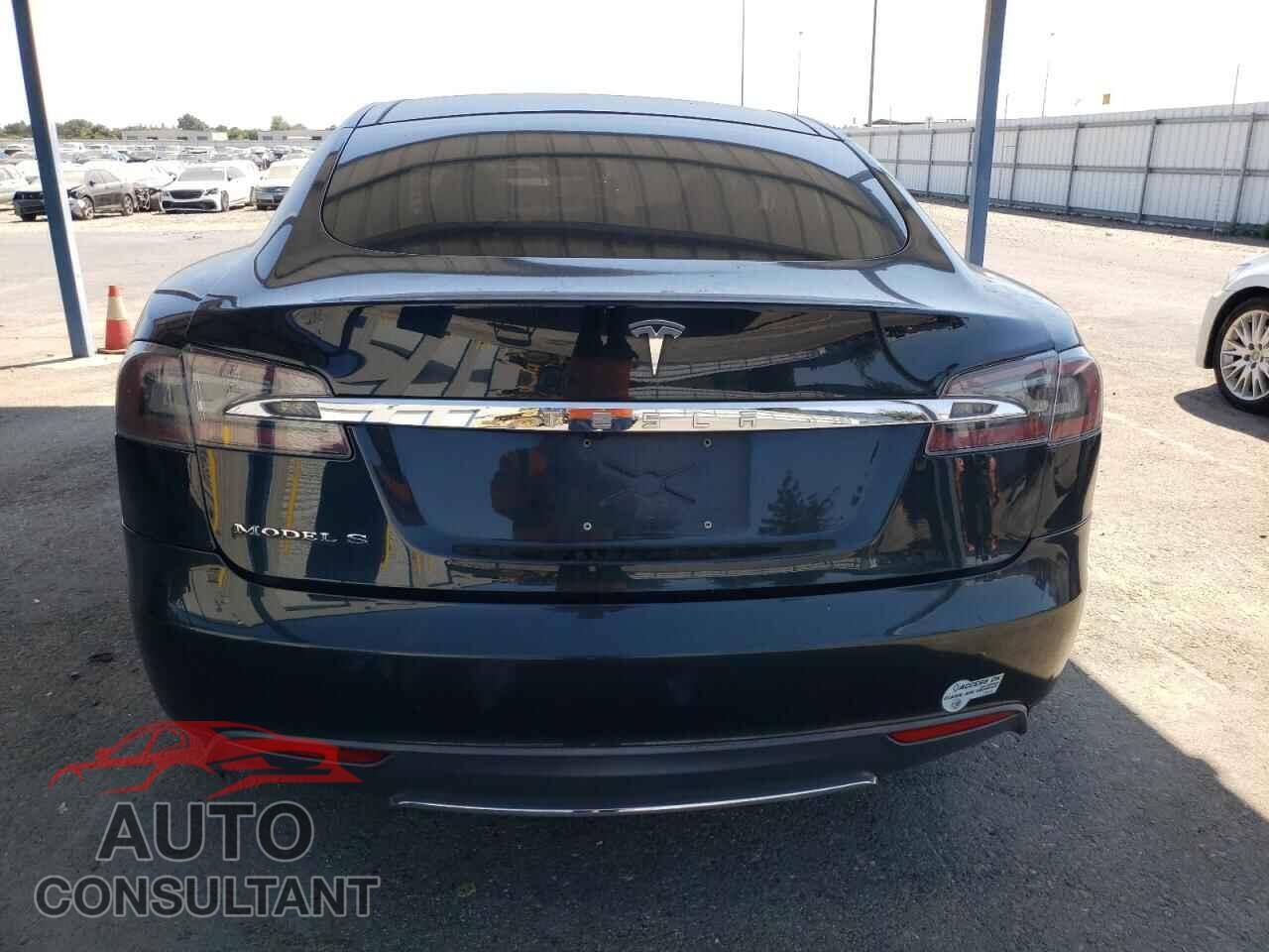 TESLA MODEL S 2013 - 5YJSA1CN1DFP05917