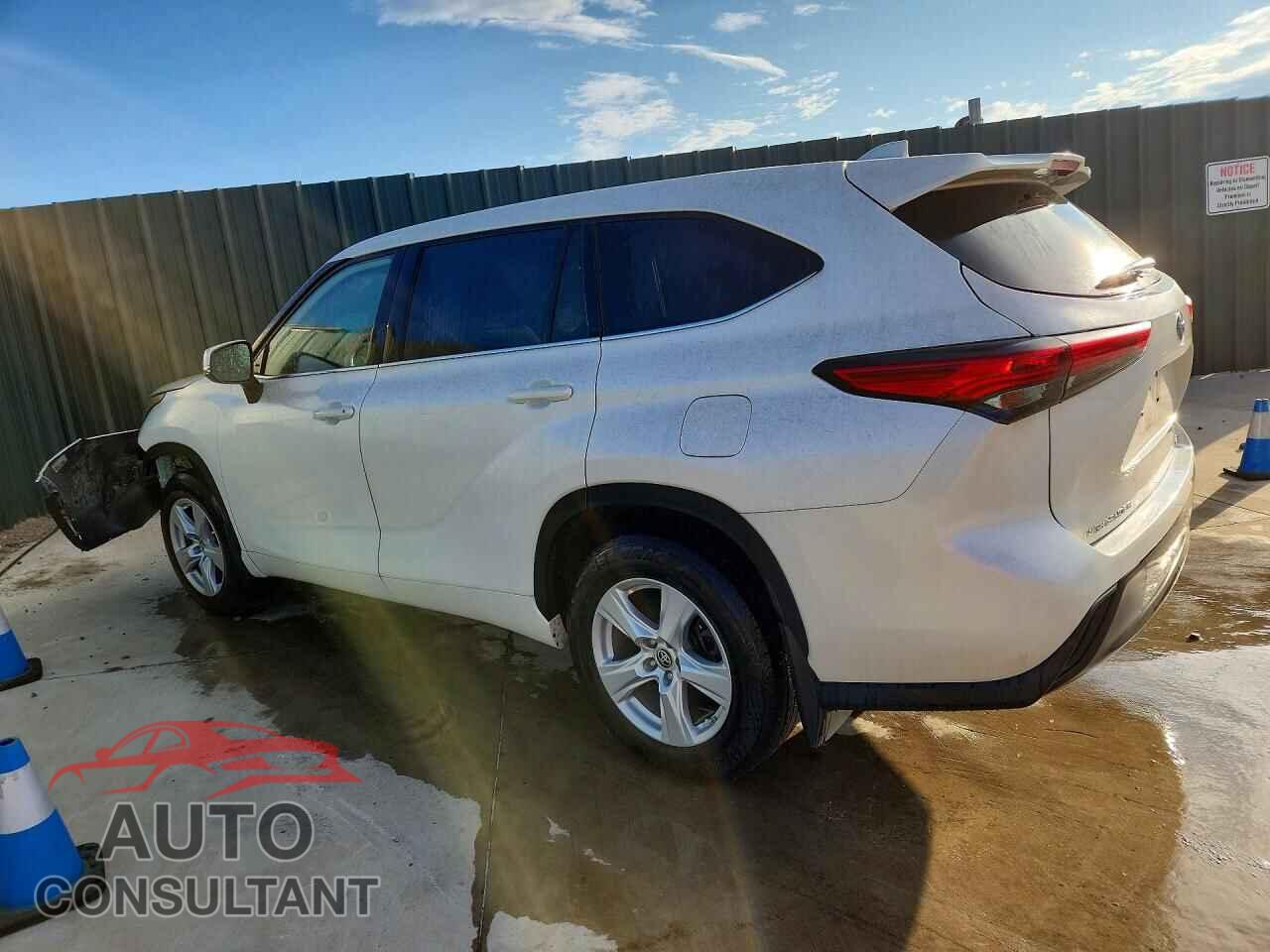 TOYOTA HIGHLANDER 2021 - 5TDBZRBH7MS094810