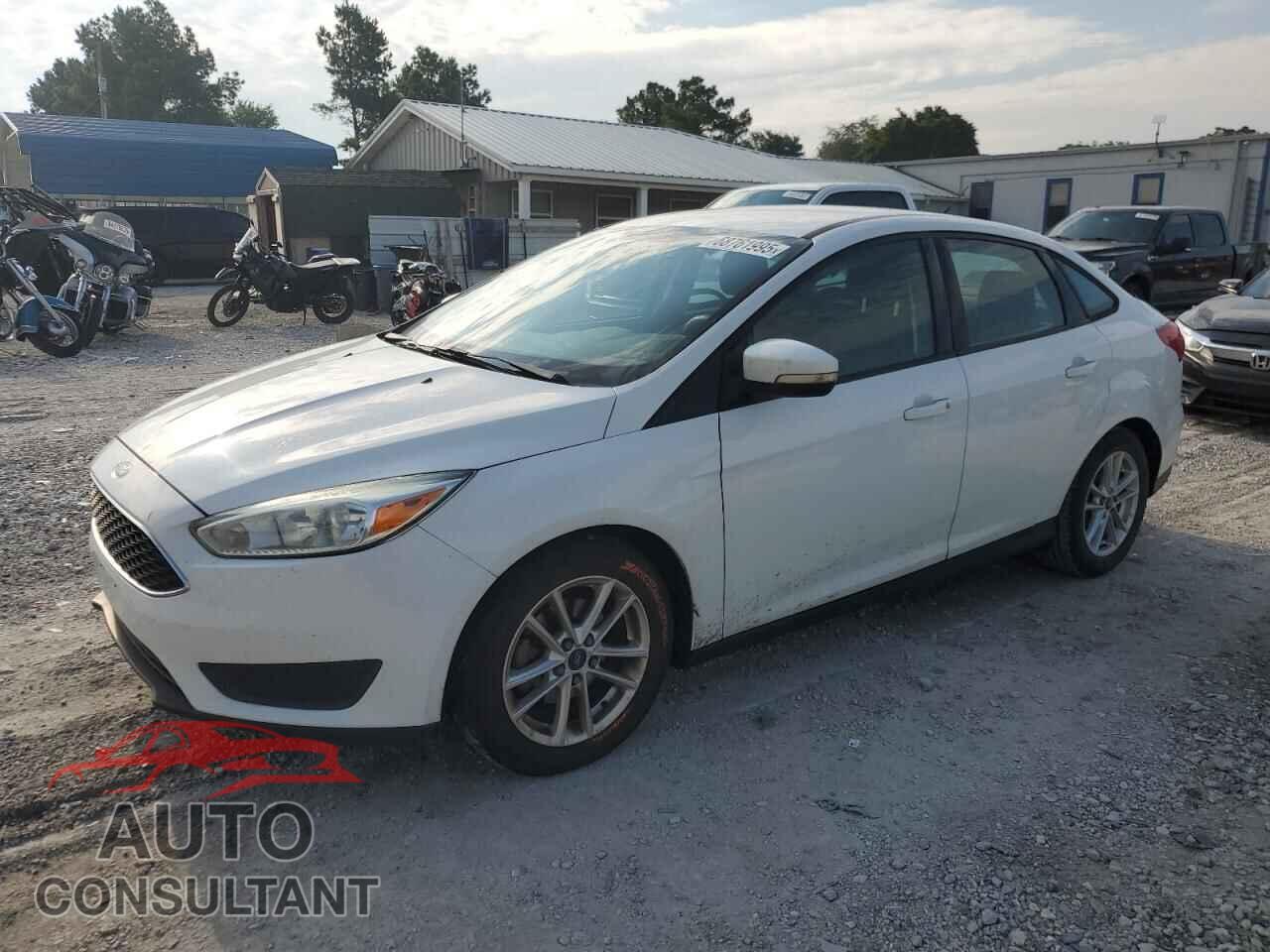 FORD FOCUS 2015 - 1FADP3F28FL316976