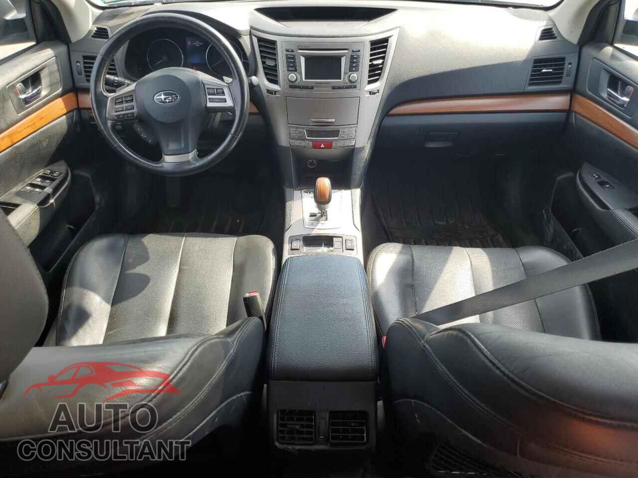 SUBARU OUTBACK 2014 - 4S4BRBLC2E3228826