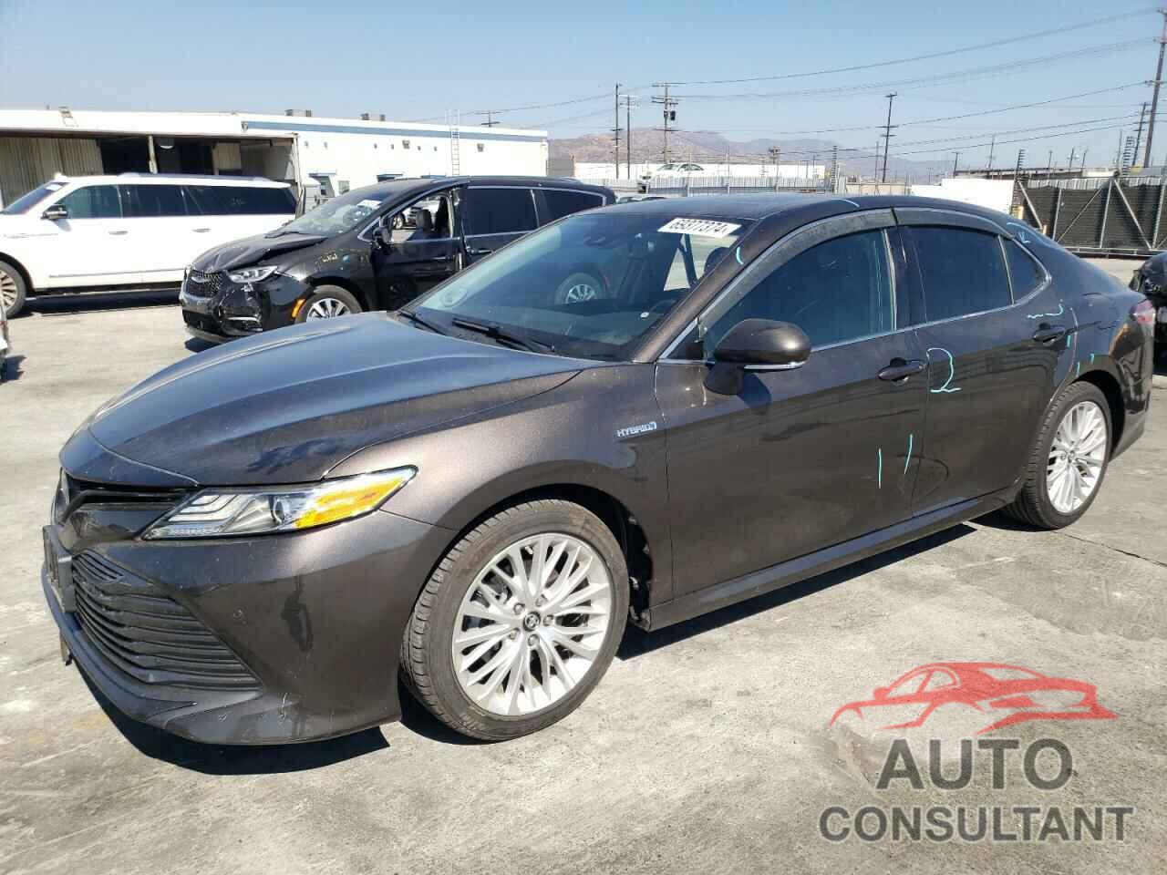 TOYOTA CAMRY 2019 - 4T1B21HK1KU514784