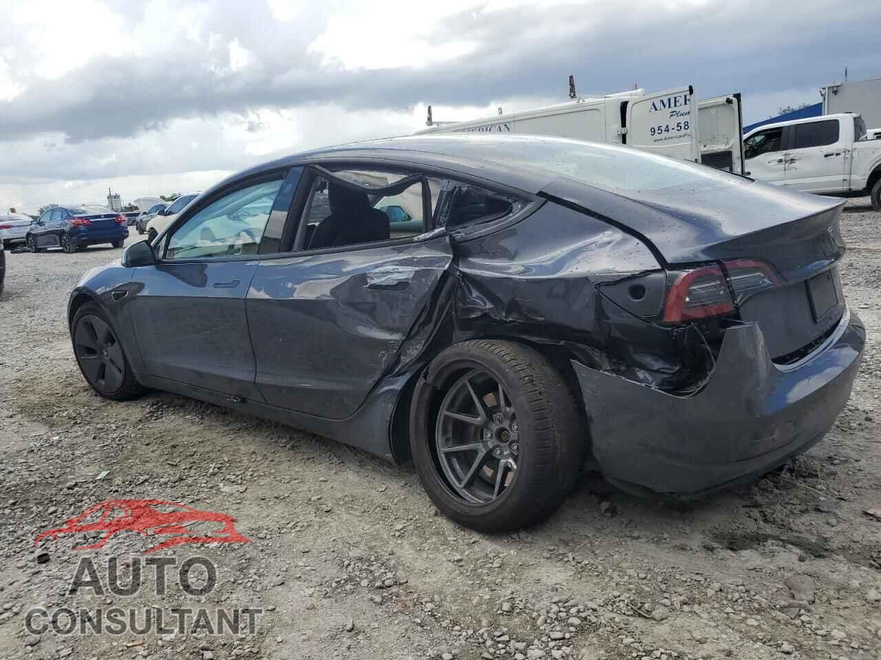 TESLA MODEL 3 2023 - 5YJ3E1EAXPF676795