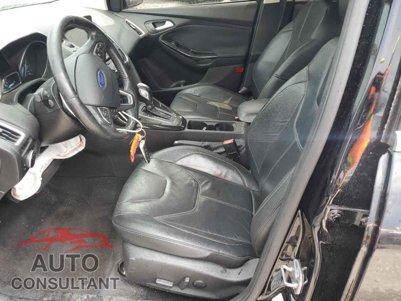 FORD FOCUS 2017 - 1FADP3J21HL207060