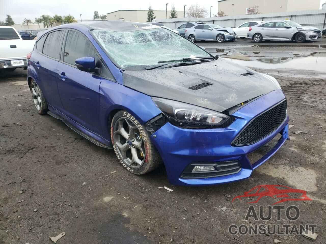 FORD FOCUS 2017 - 1FADP3L93HL211380
