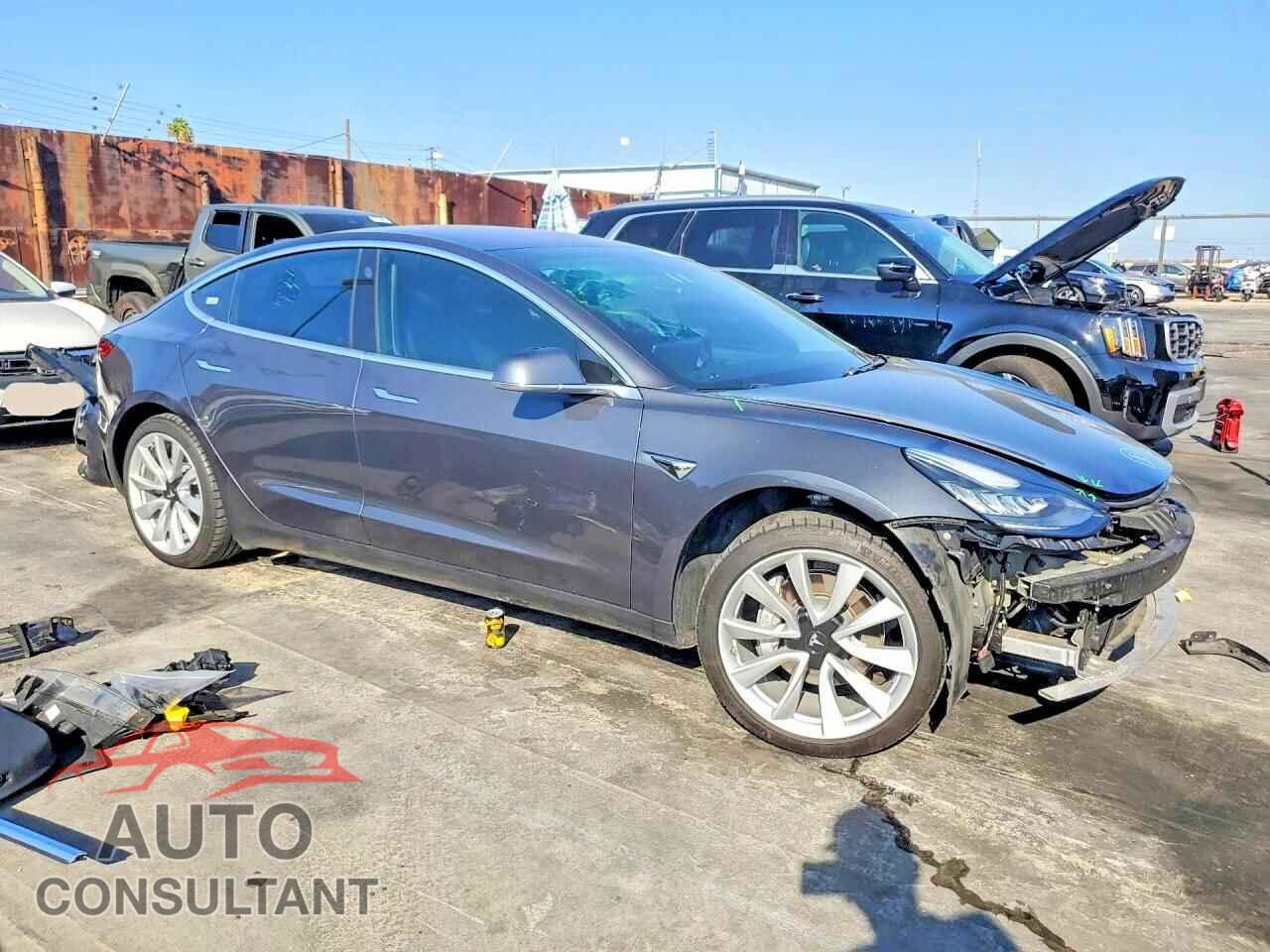 TESLA MODEL 3 2018 - 5YJ3E1EA9JF011992