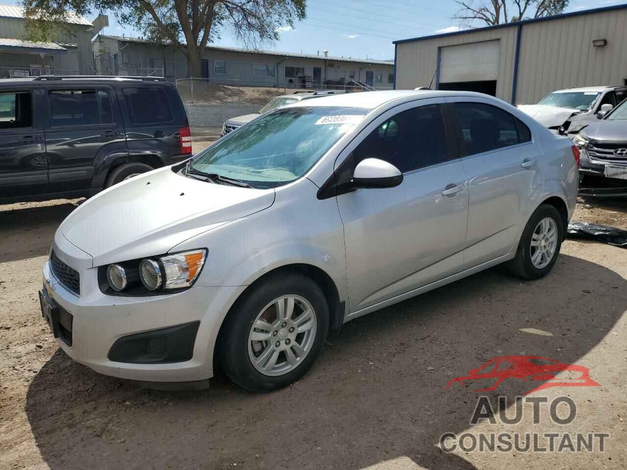 CHEVROLET SONIC 2016 - 1G1JC5SH0G4127287