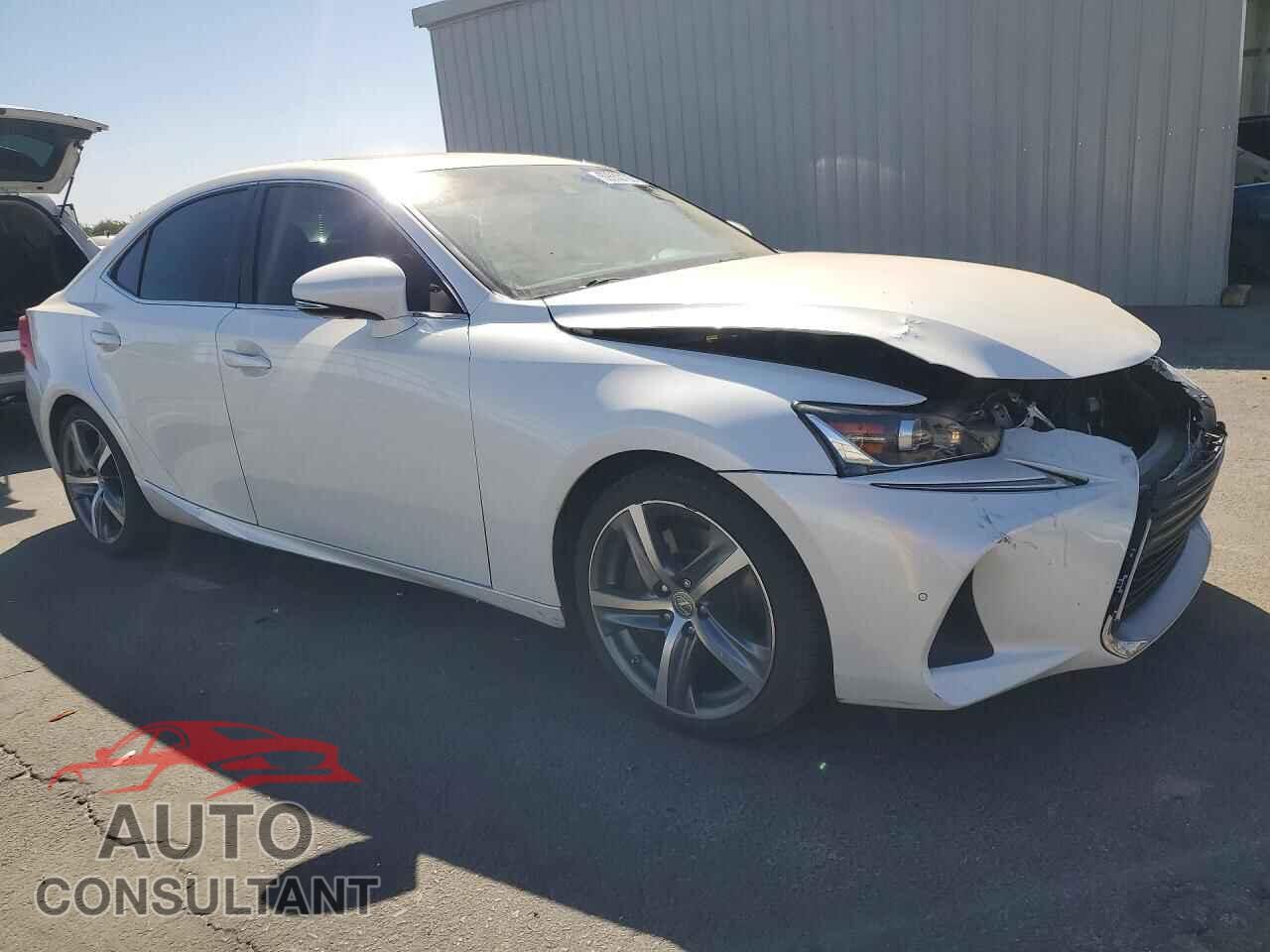 LEXUS IS 2017 - JTHBA1D23H5039038