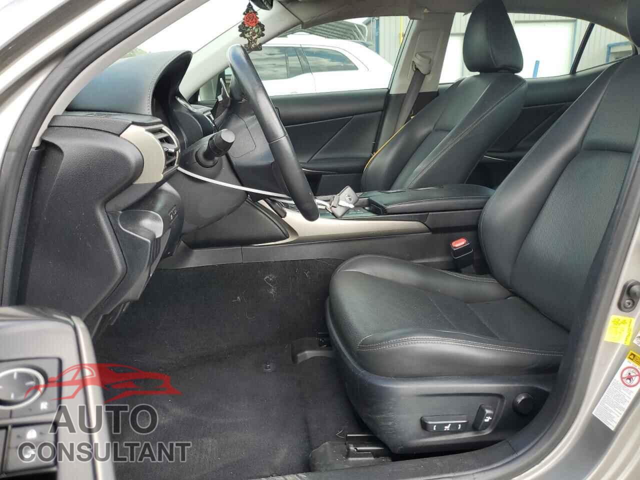 LEXUS IS 2014 - JTHBF1D21E5014331