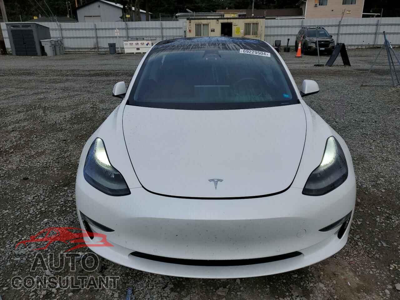 TESLA MODEL 3 2021 - 5YJ3E1EB7MF999027