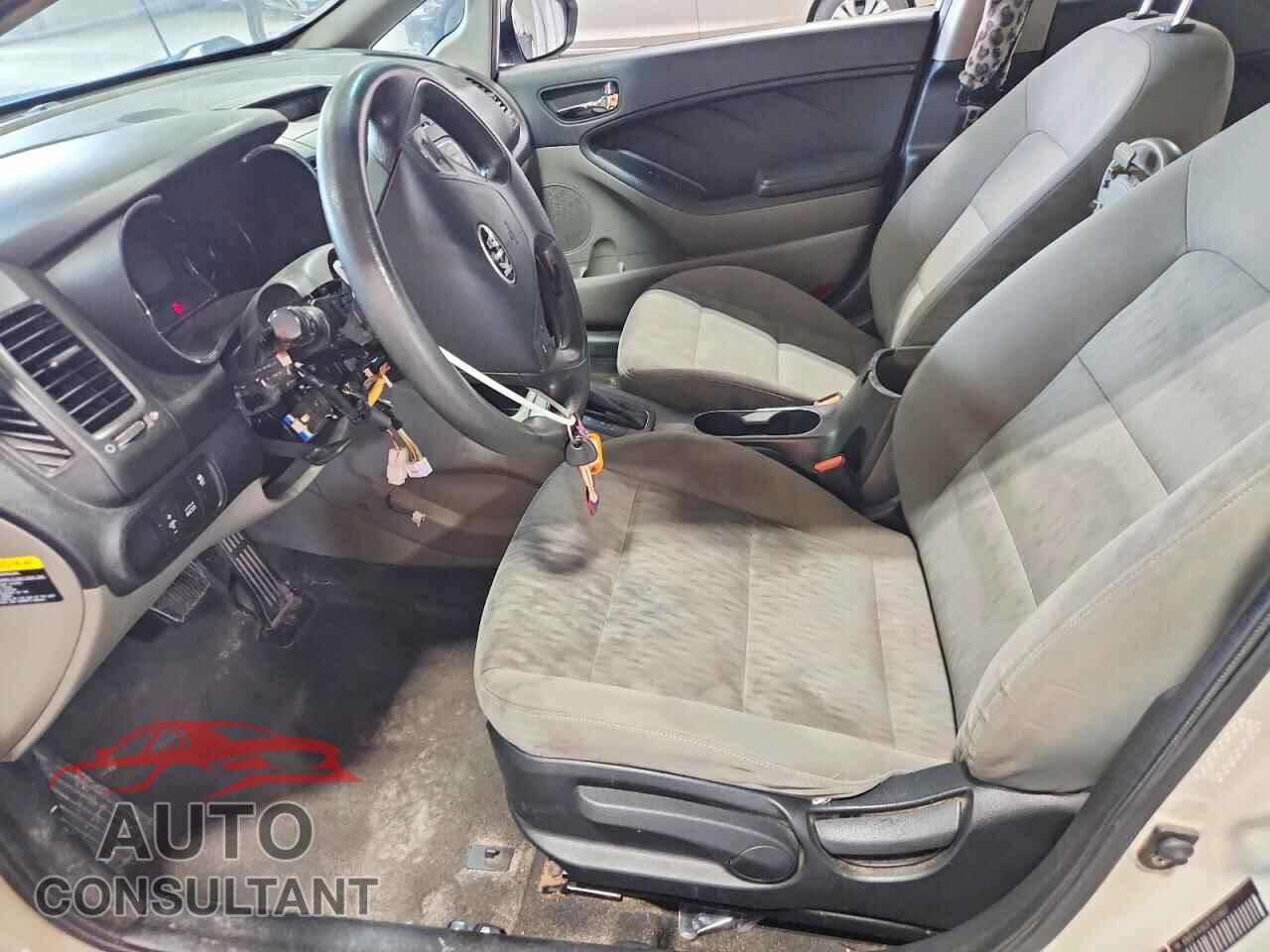 KIA FORTE 2015 - KNAFK4A63F5311607