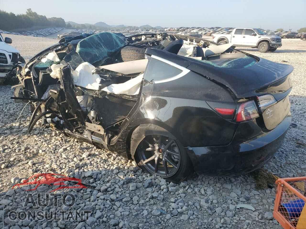 TESLA MODEL 3 2018 - 5YJ3E1EB3JF182469