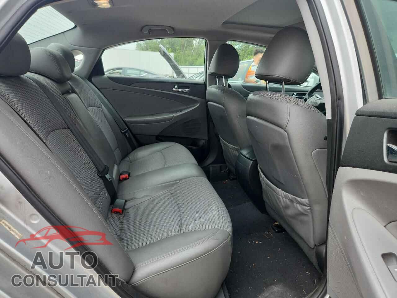 HYUNDAI SONATA 2011 - 5NPEC4AC0BH060363