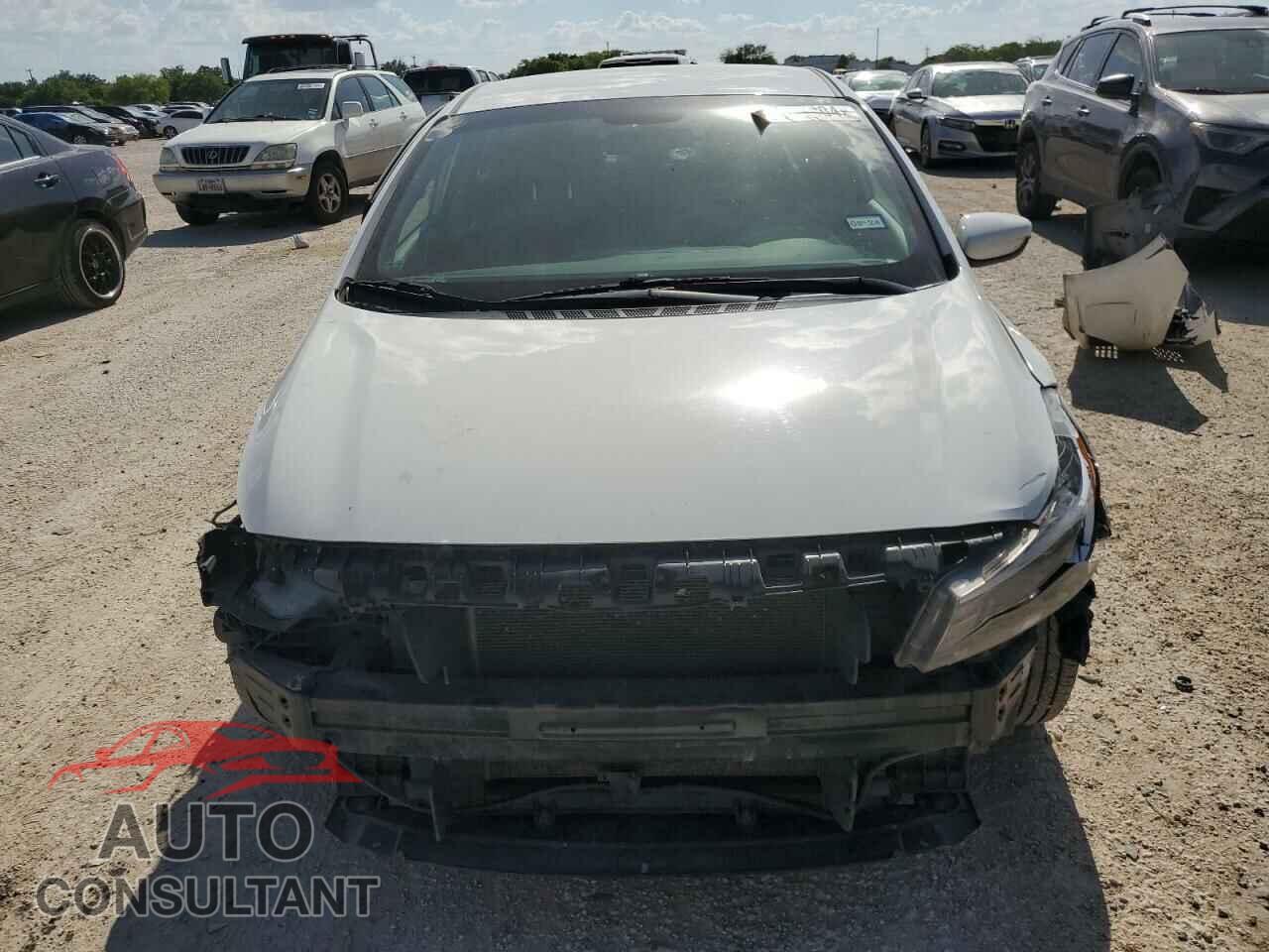 KIA FORTE 2018 - 3KPFK4A74JE284815