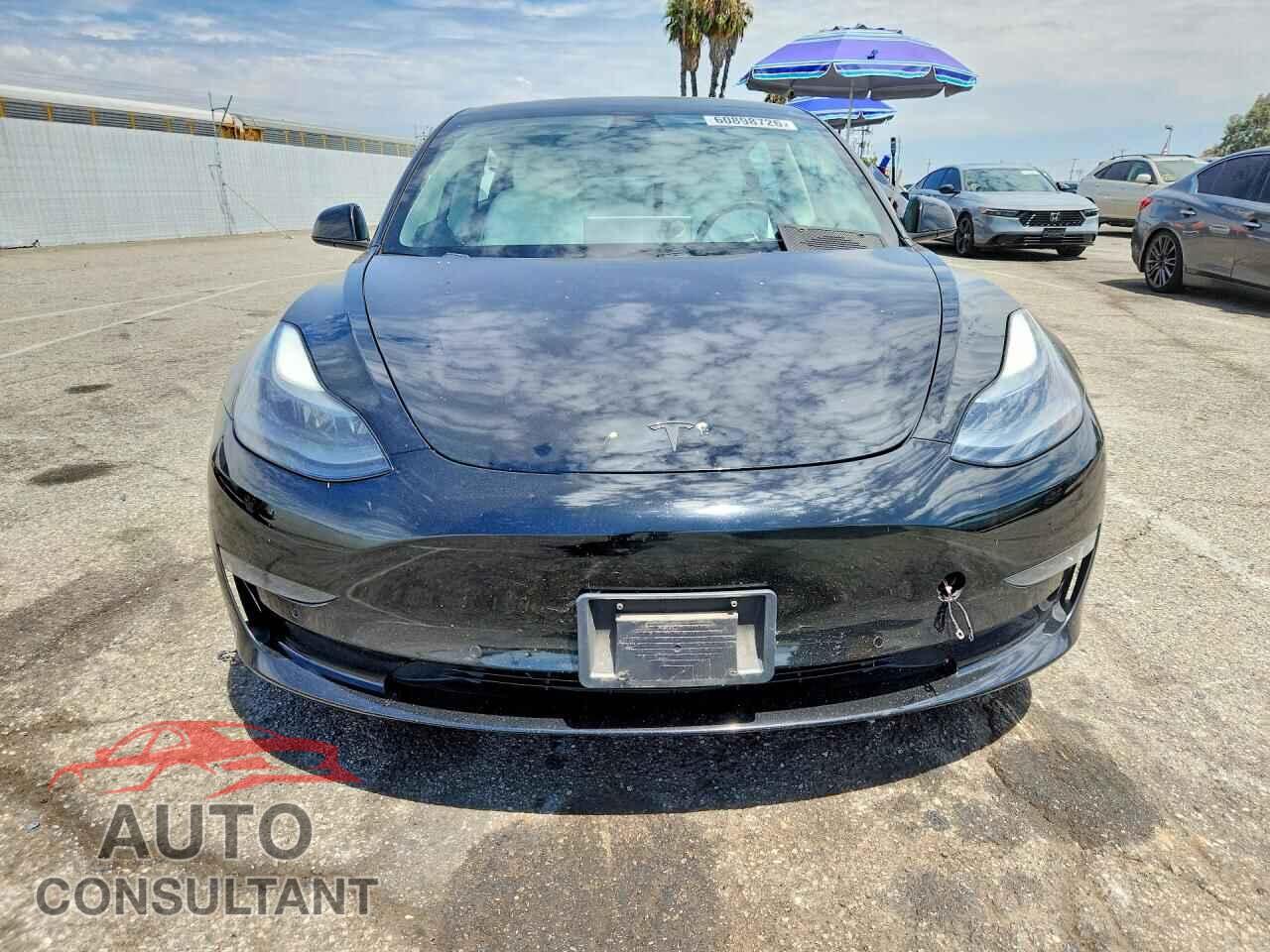 TESLA MODEL 3 2021 - 5YJ3E1EBXMF004448
