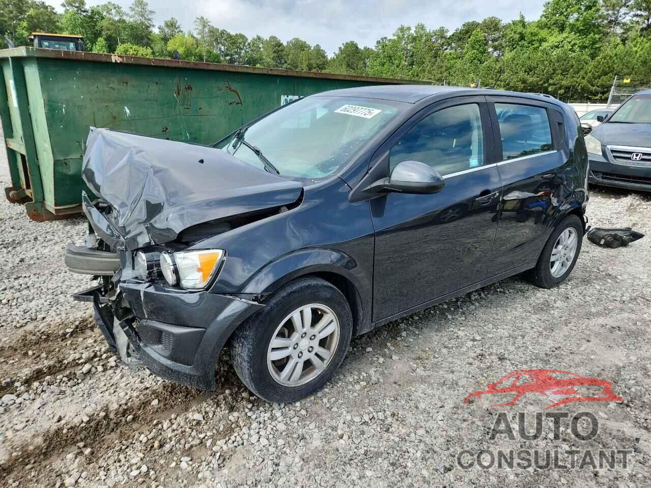 CHEVROLET SONIC 2015 - 1G1JC6SH8F4110273