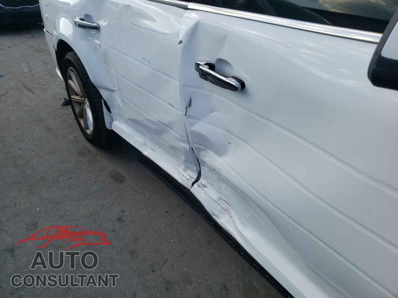 FORD FLEX 2017 - 2FMGK5D88HBA03305