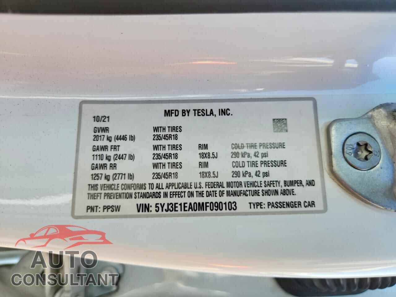 TESLA MODEL 3 2021 - 5YJ3E1EA0MF090103