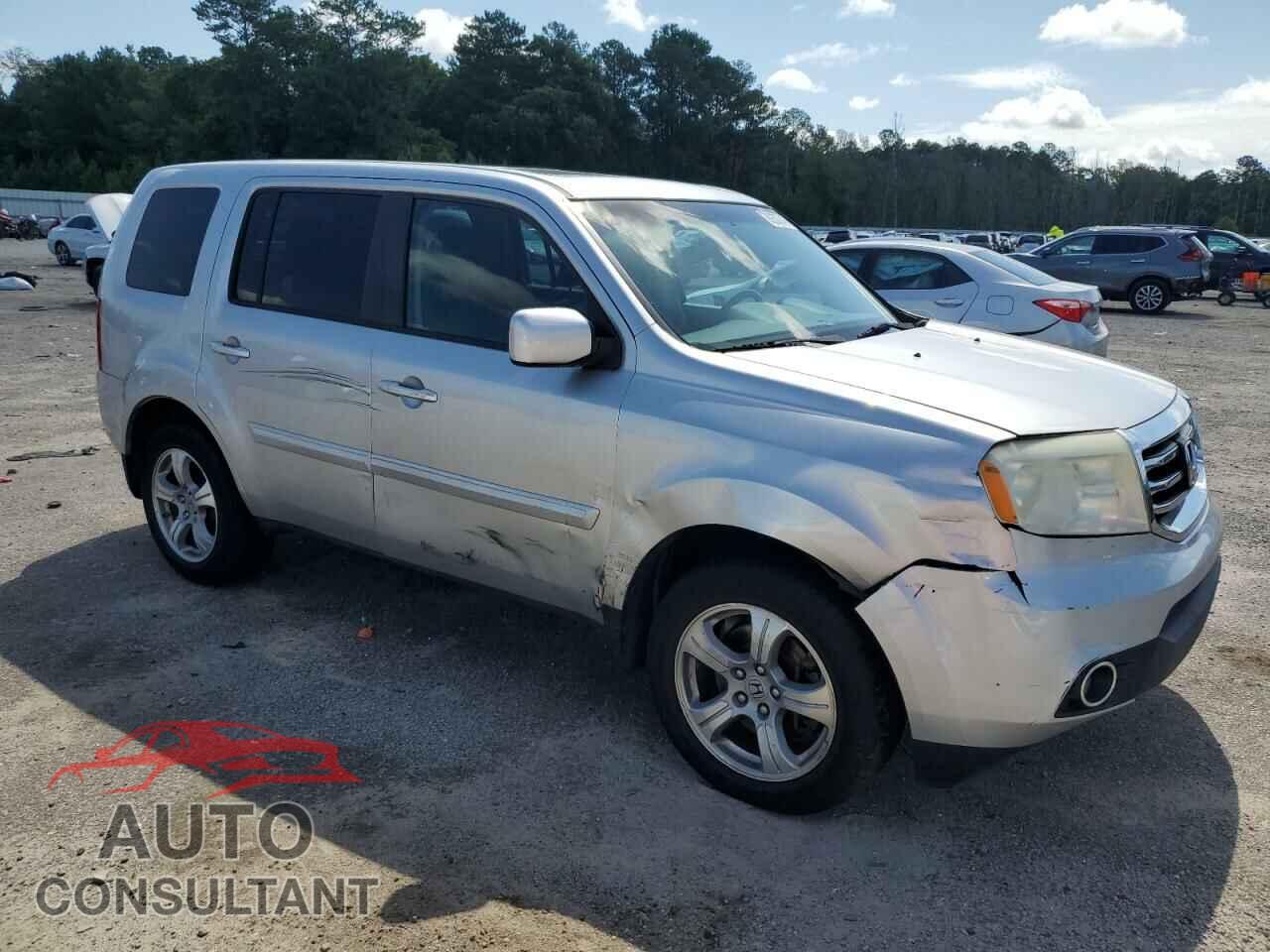HONDA PILOT 2013 - 5FNYF4H73DB081562