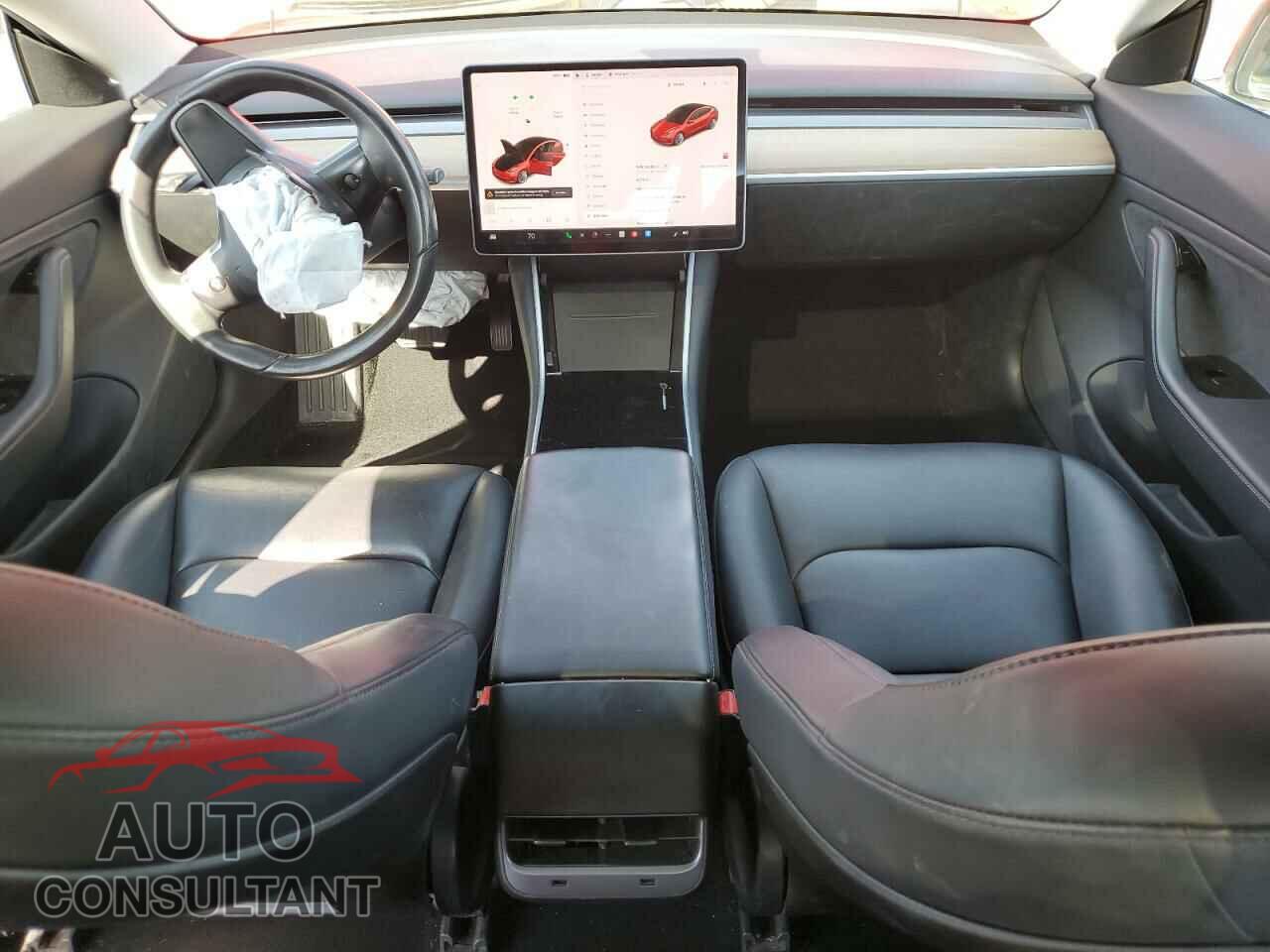 TESLA MODEL 3 2018 - 5YJ3E1EA5JF047324