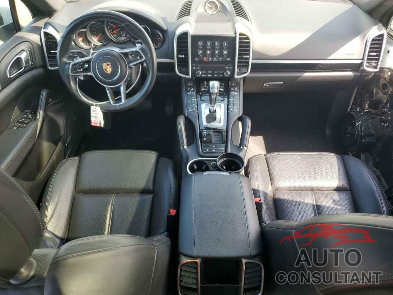 PORSCHE CAYENNE 2017 - WP1AA2A23HKA80342
