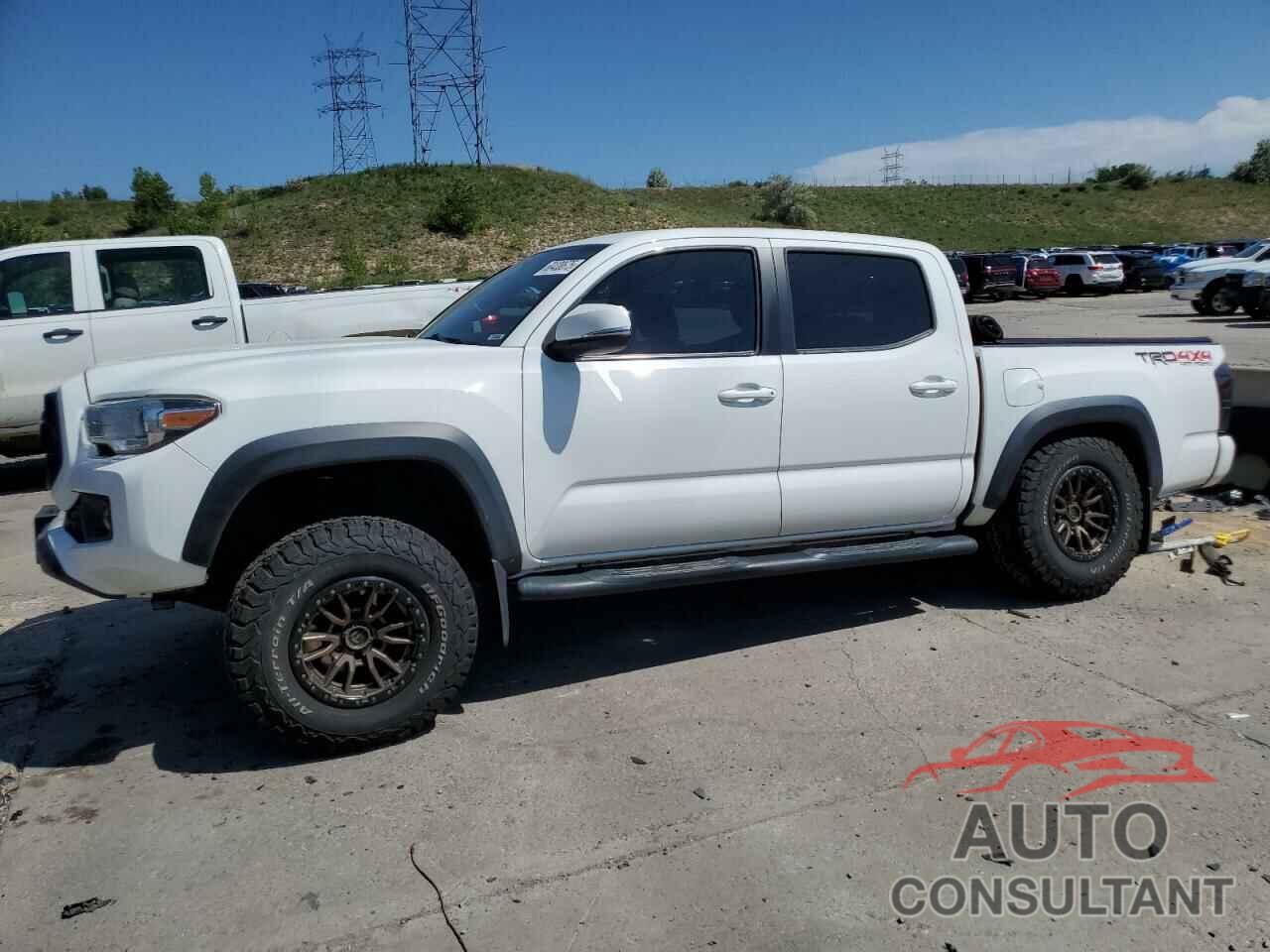 TOYOTA TACOMA 2017 - 3TMCZ5AN8HM108787