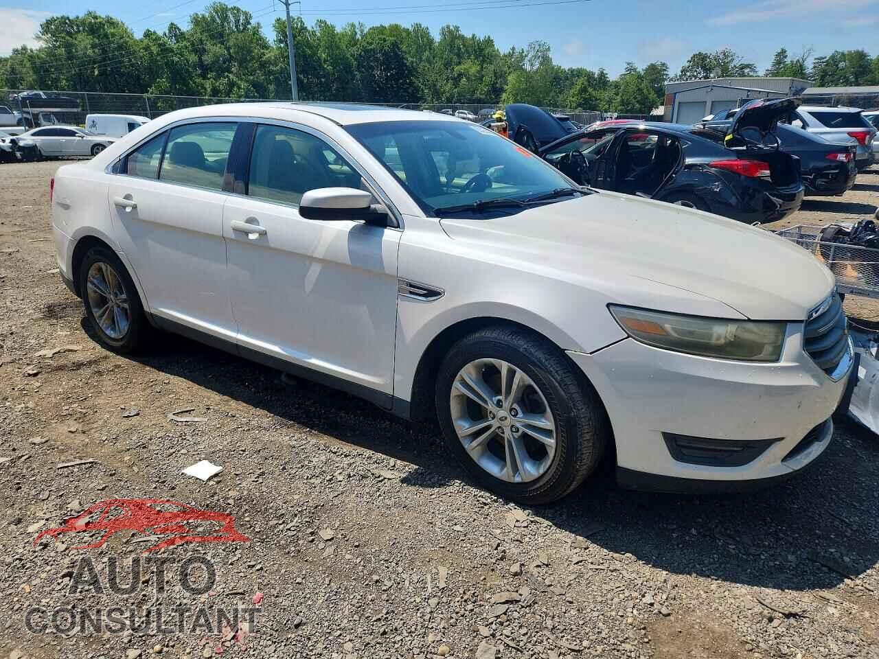 FORD TAURUS 2013 - 1FAHP2E87DG133317