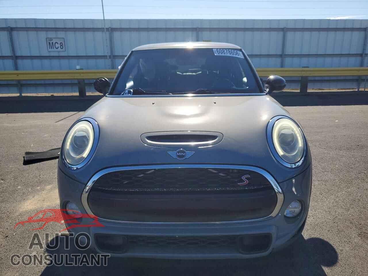 MINI COOPER 2015 - WMWXP7C50F2A33216