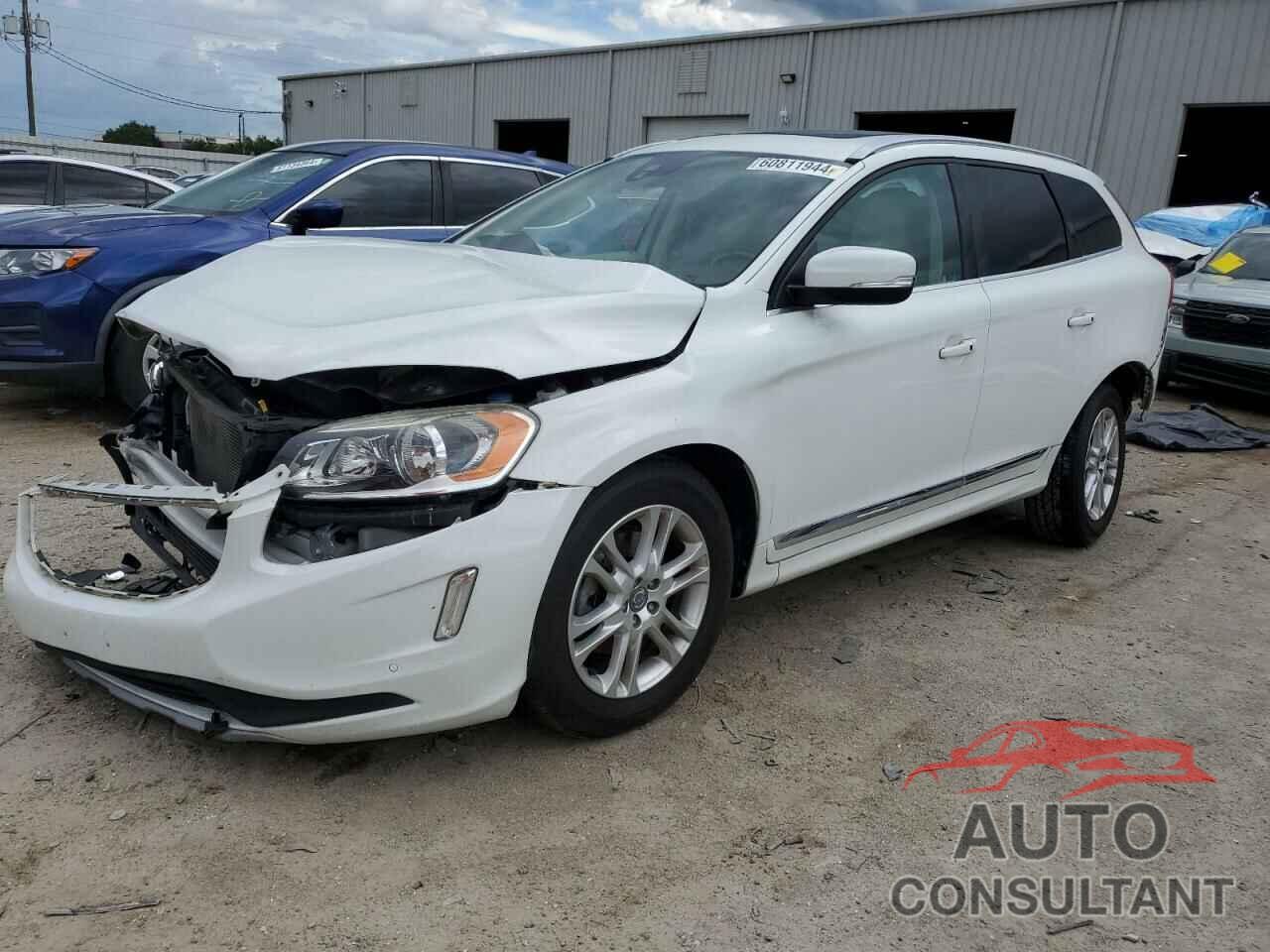 VOLVO XC60 2016 - YV4612RK9G2825375