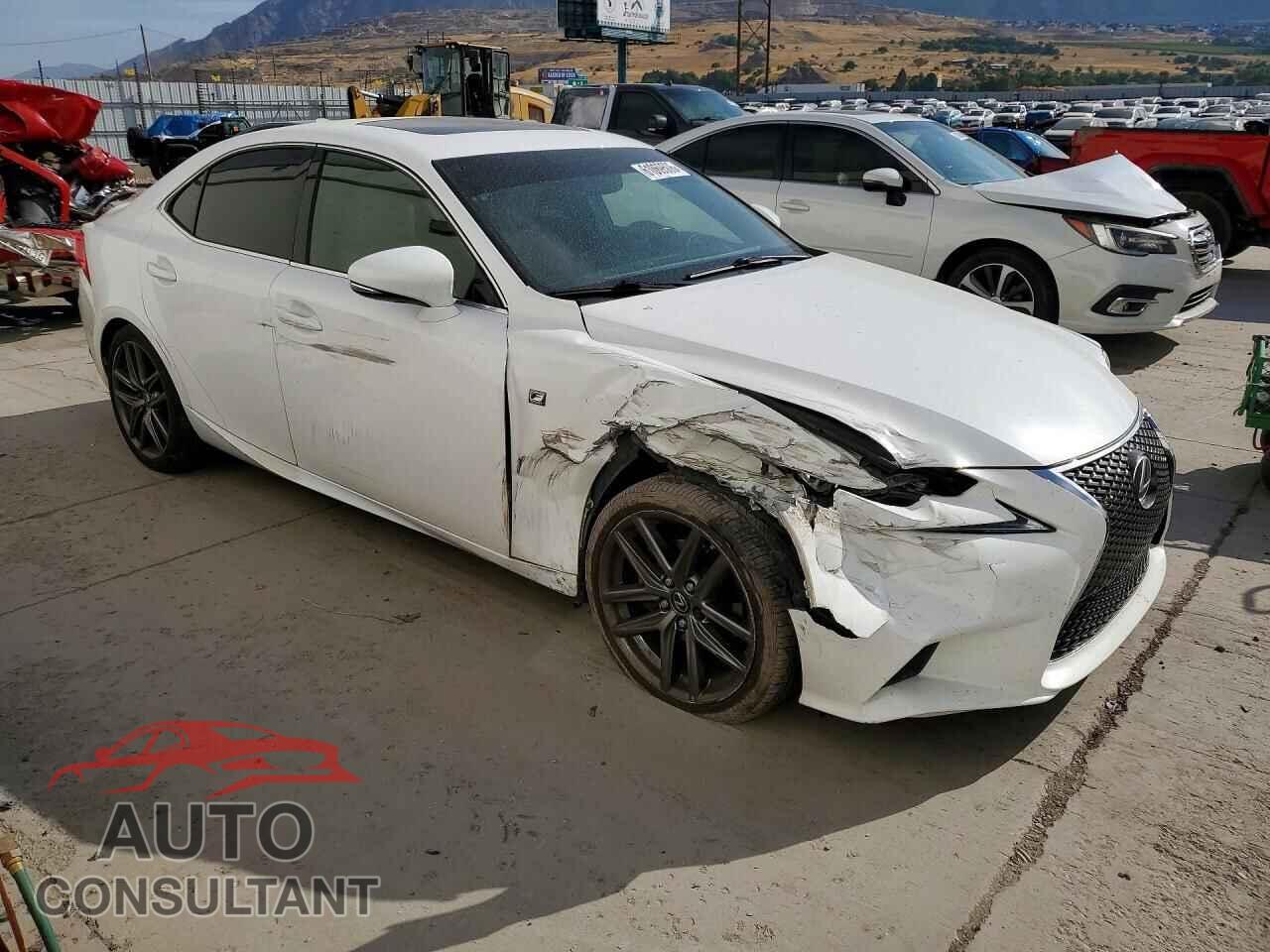 LEXUS IS 2014 - JTHCF1D26E5013504