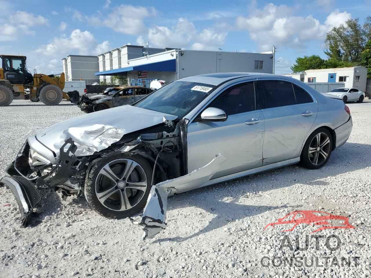 MERCEDES-BENZ E-CLASS 2017 - WDDZF4KB9HA085265