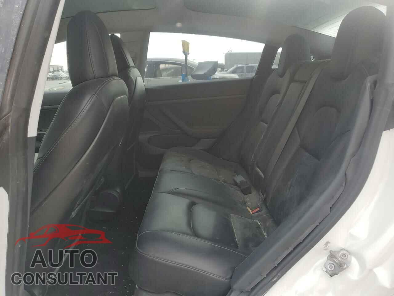 TESLA MODEL 3 2020 - 5YJ3E1EA6LF669885