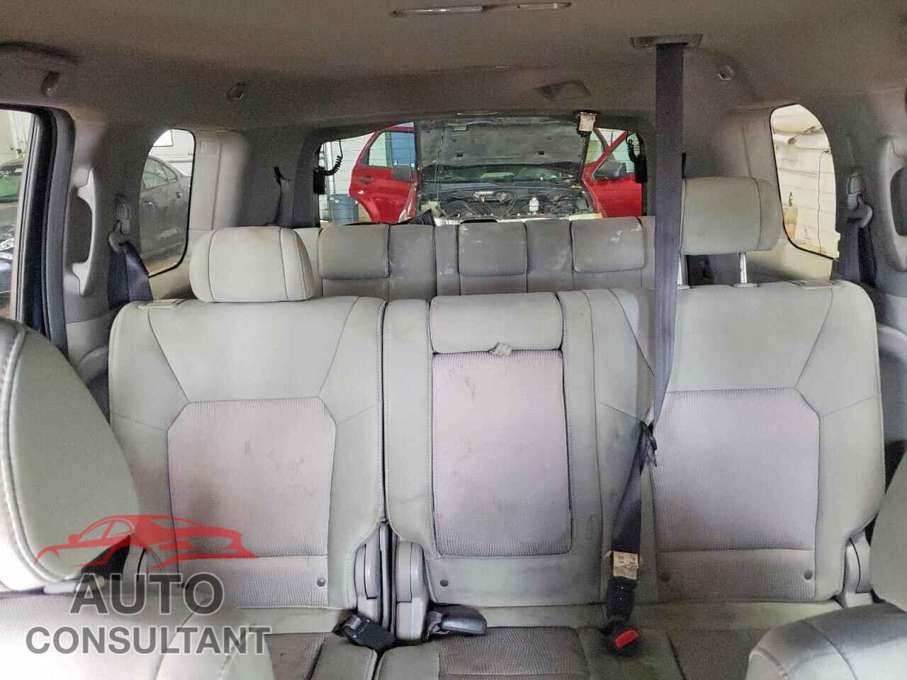 HONDA PILOT 2010 - 5FNYF4H43AB008225