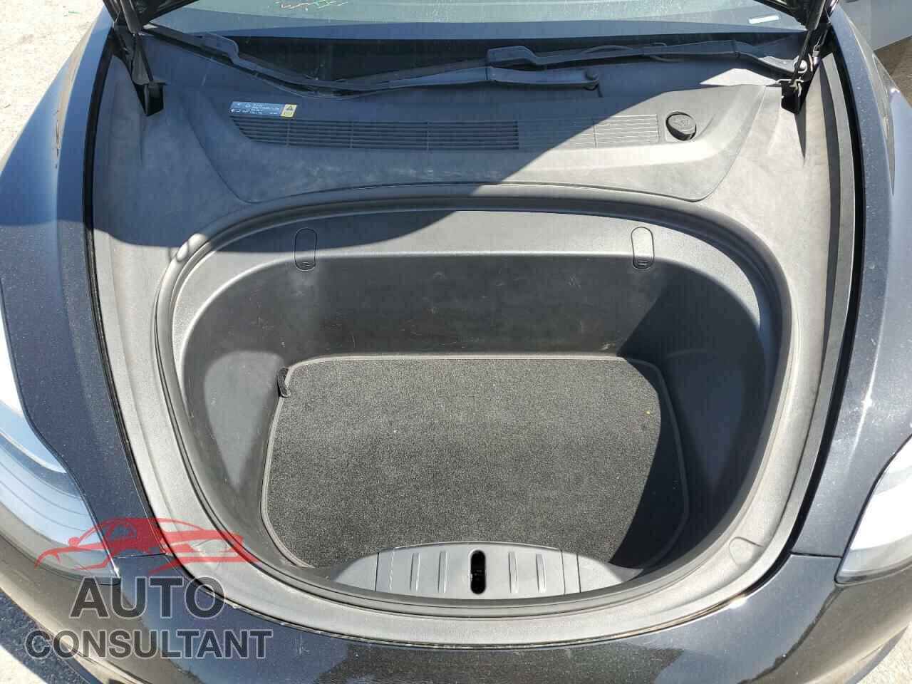 TESLA MODEL 3 2018 - 5YJ3E1EA7JF020612