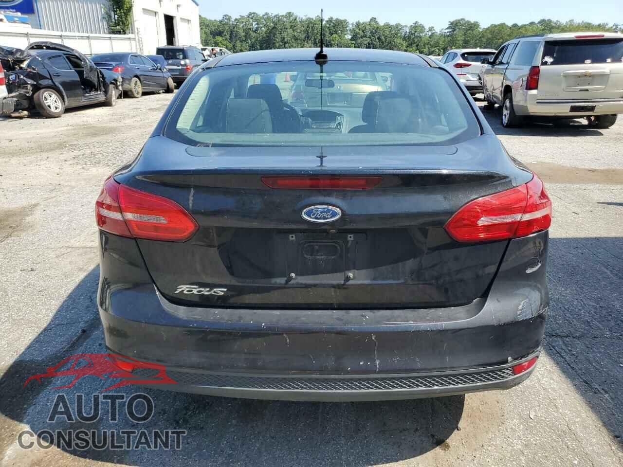 FORD FOCUS 2015 - 1FADP3E21FL376258