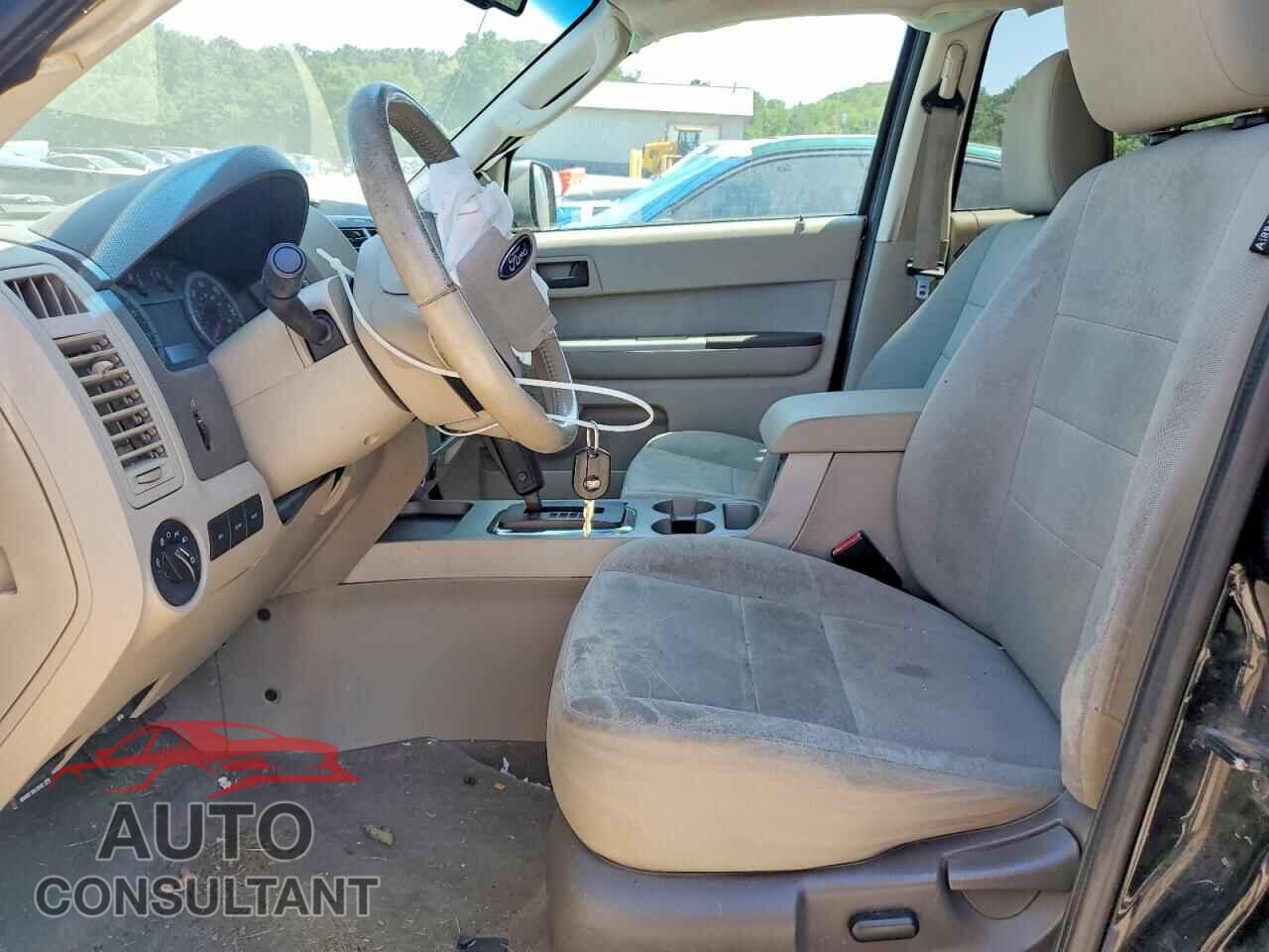 FORD ESCAPE 2010 - 1FMCU9DG5AKB89744
