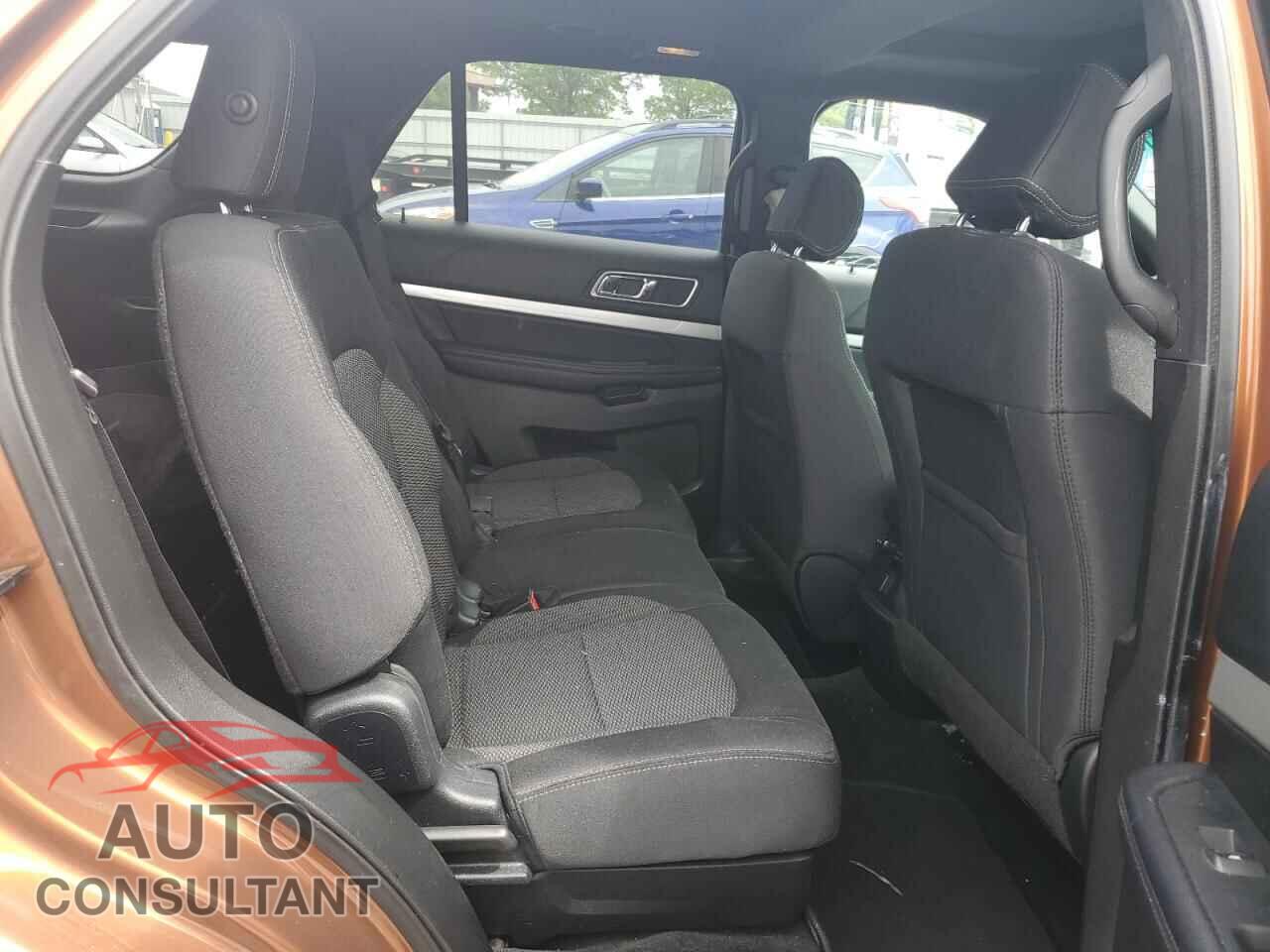 FORD EXPLORER 2017 - 1FM5K8D88HGB38320