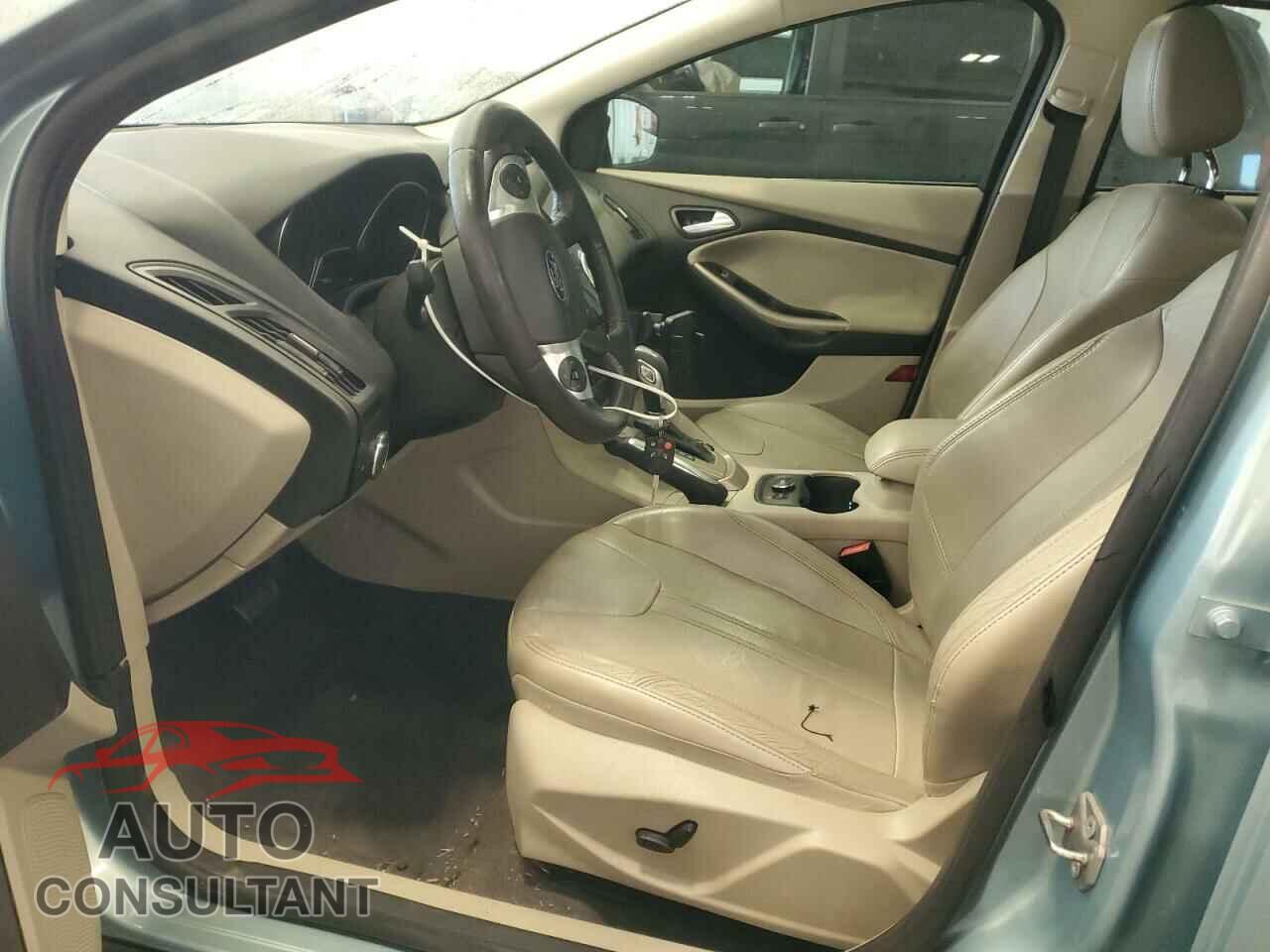 FORD FOCUS 2012 - 1FAHP3H29CL250772